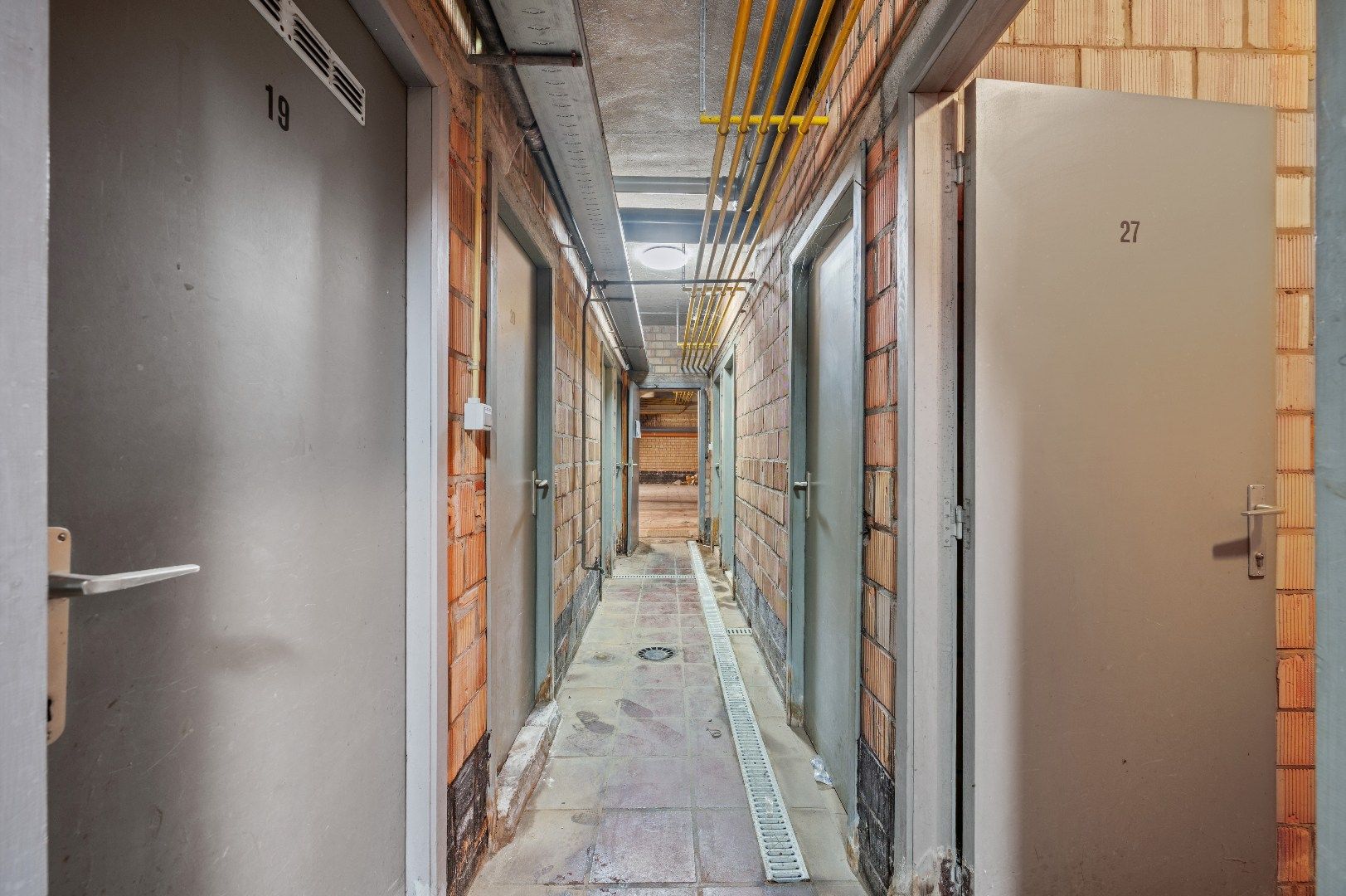 Instapklaar appartement te centrum Tienen foto 17