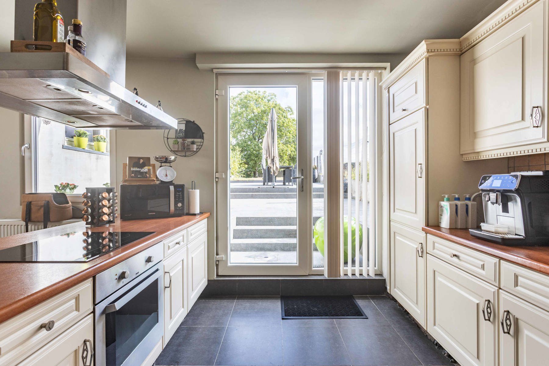 HOB MET 3 SLP, BUREAU, TUIN EN GARAGE foto 6