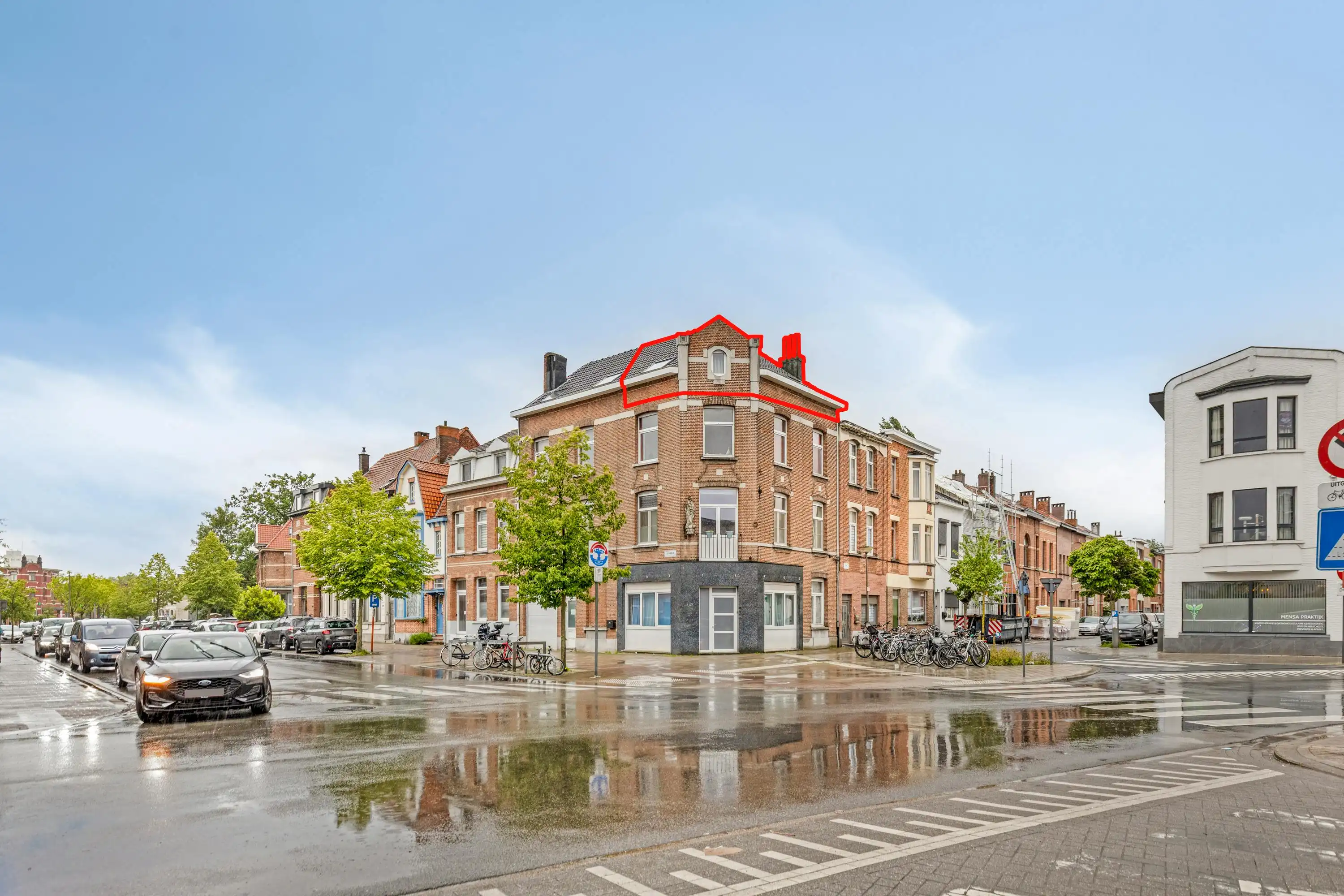 Gezellig appartement te koop in Merksem foto {{pictureIndex}}