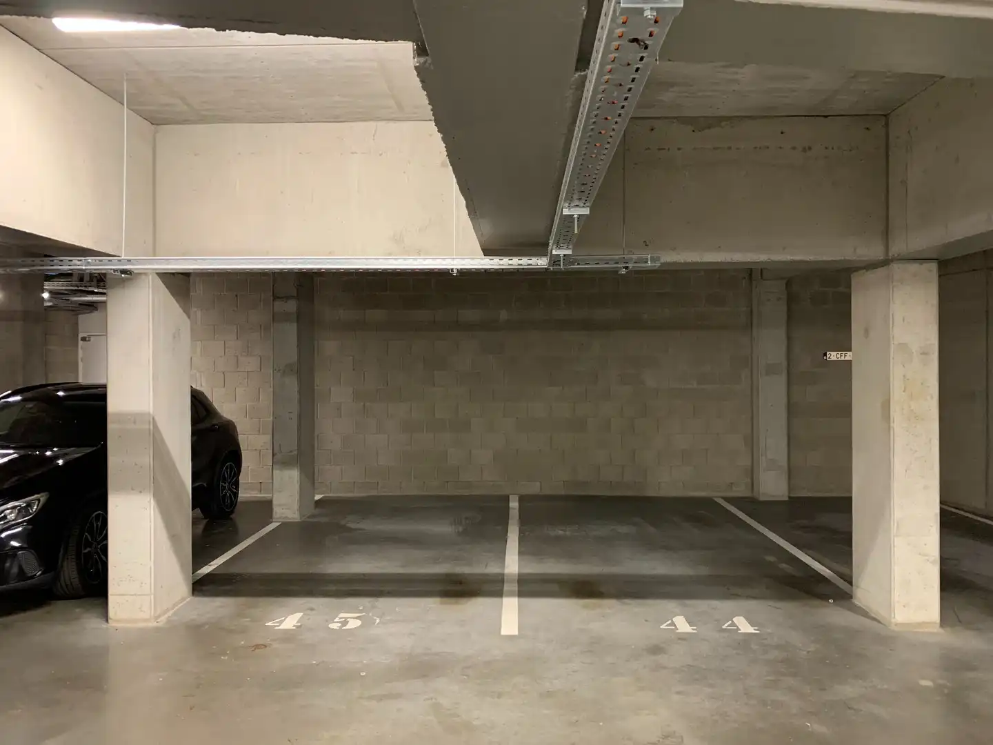 Ondergrondse parkeerplaats(en) te huur onder het Marktplein in Harelbeke foto 3