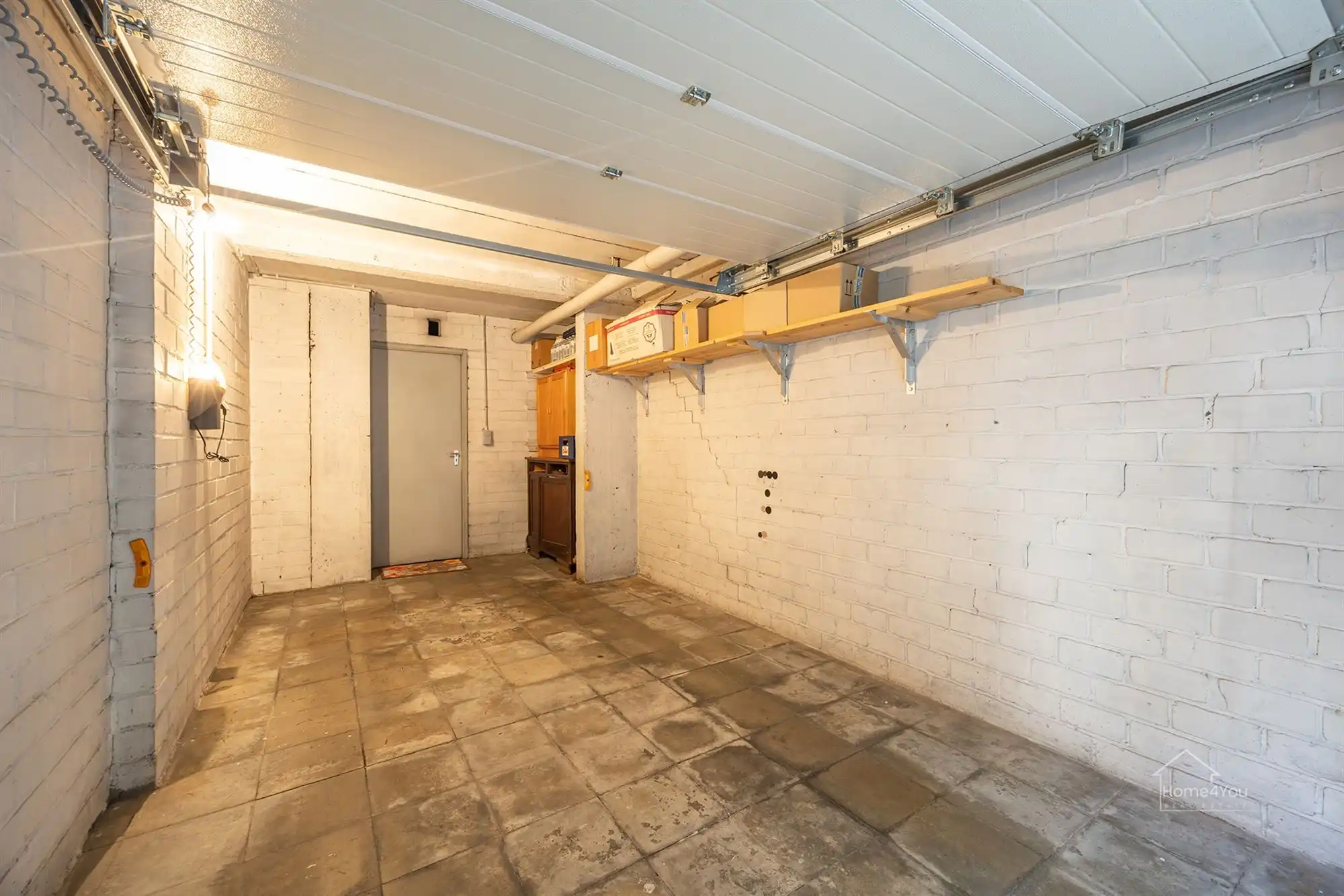 Instapklaar 2-Slaapk Appartement, terras en garagebox foto 21