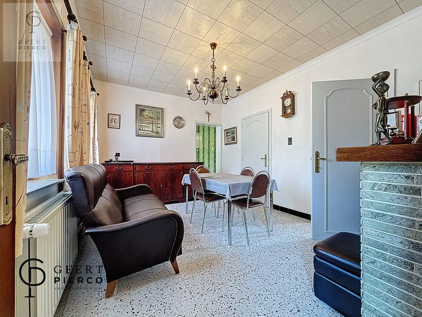 Charmante woning met schuur foto 4