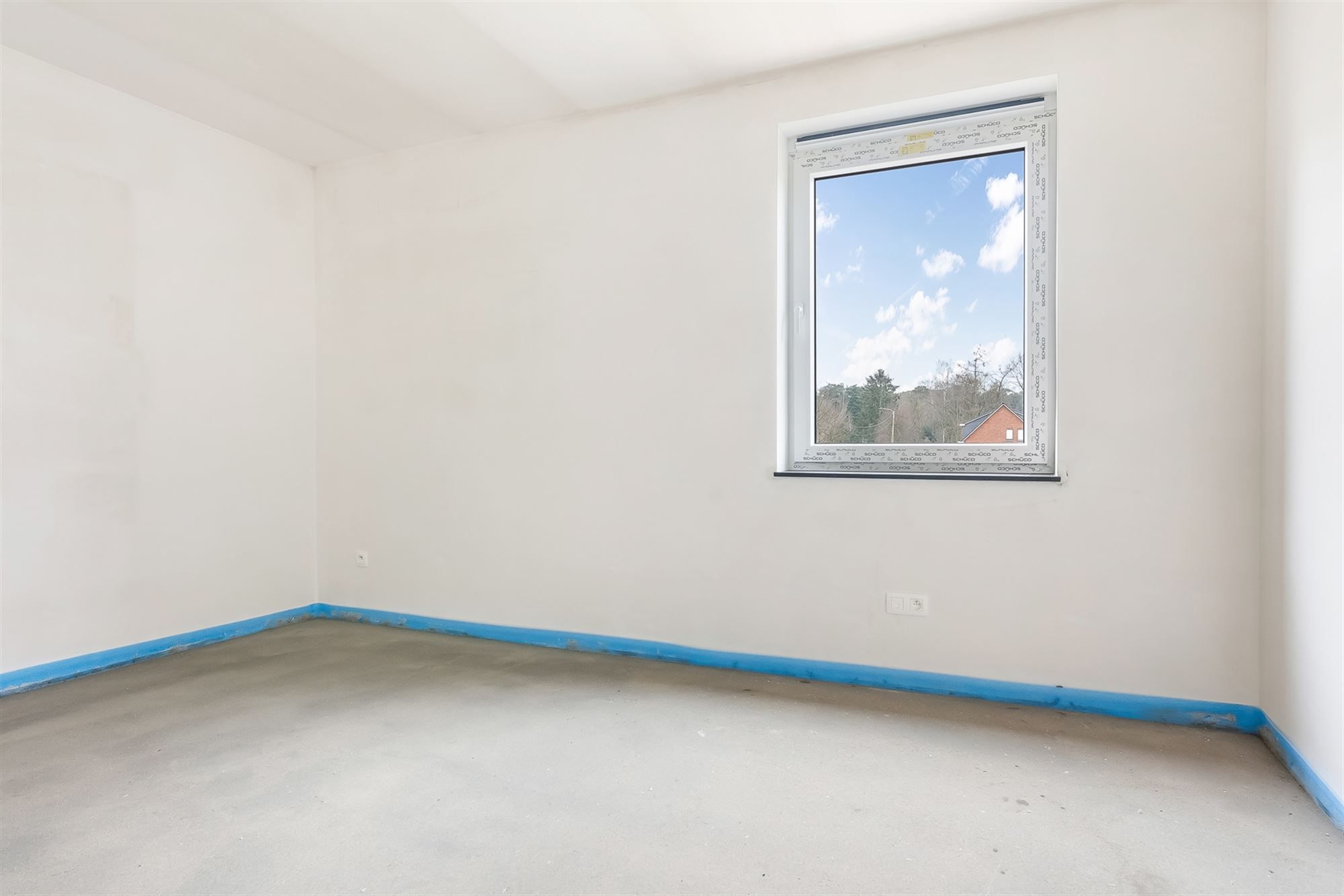 VOLLEDIG AFGEWERKTE NIEUWBOUWWONING IN DOODLOPENDE STRAAT foto 15