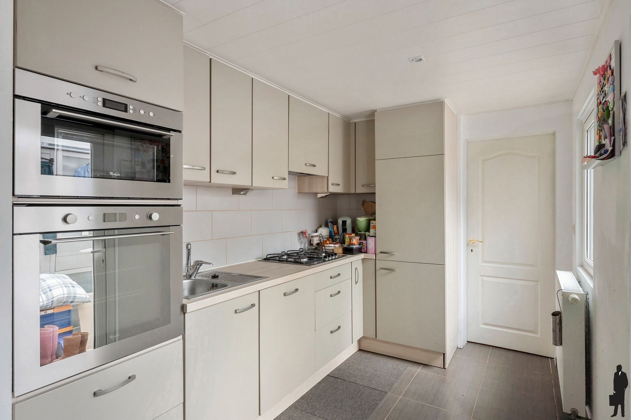 Woning in doodlopende straat met 2 slk, 2 badk en tuin op een perceel van 379 m². foto 6
