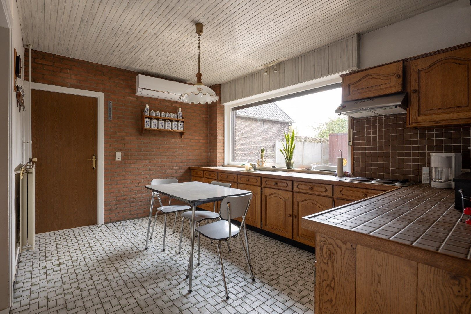 Deze te renoveren woning, op een mooi perceel van 8a30 wordt verkocht! foto 18