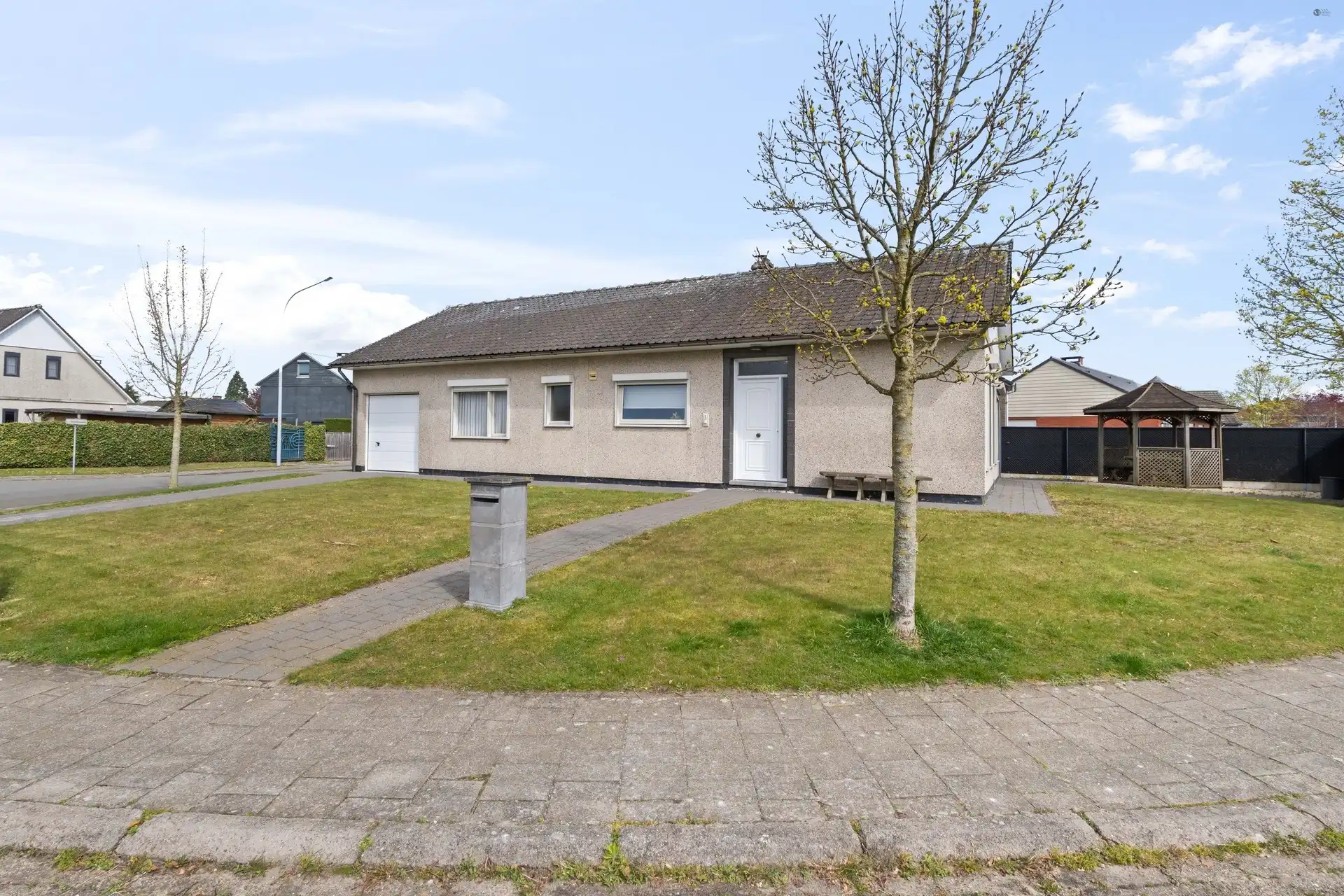 Rustig gelegen bungalow te Stekene foto 13