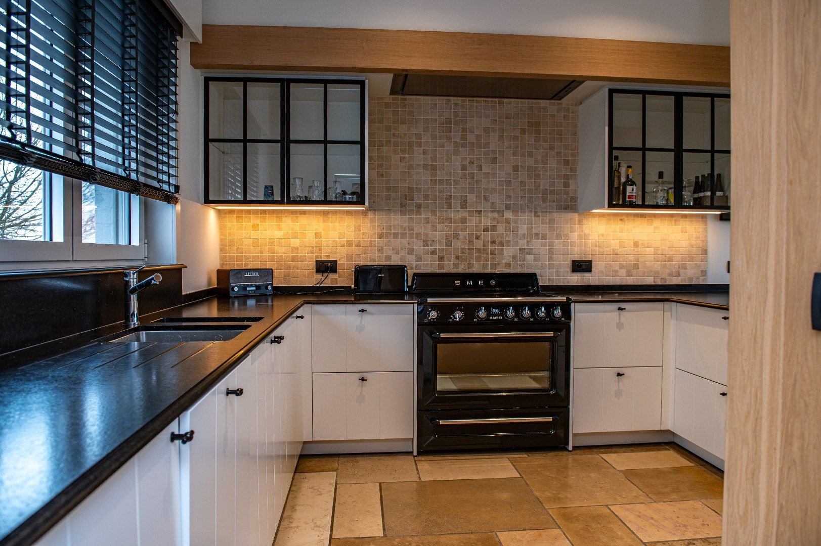 Prachtige landelijke villa met zwemvijver en paardenfaciliteiten 13.459m² foto 14