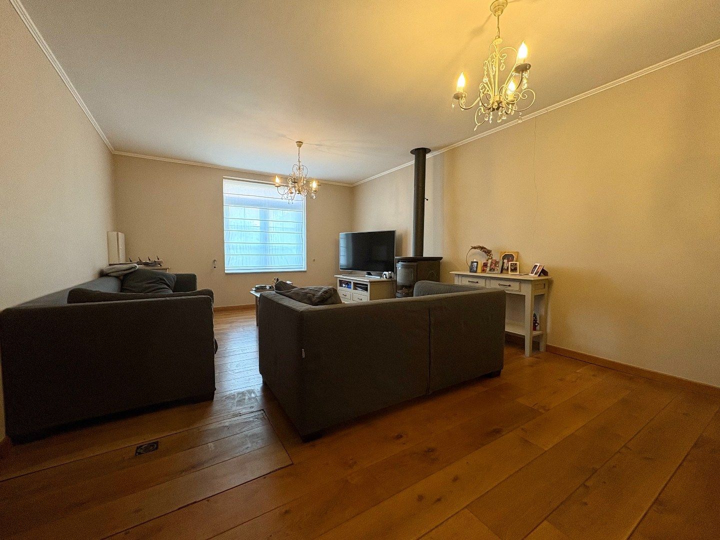 Instapklare woning met 2 slaapkamers en terras in Harelbeke foto 3