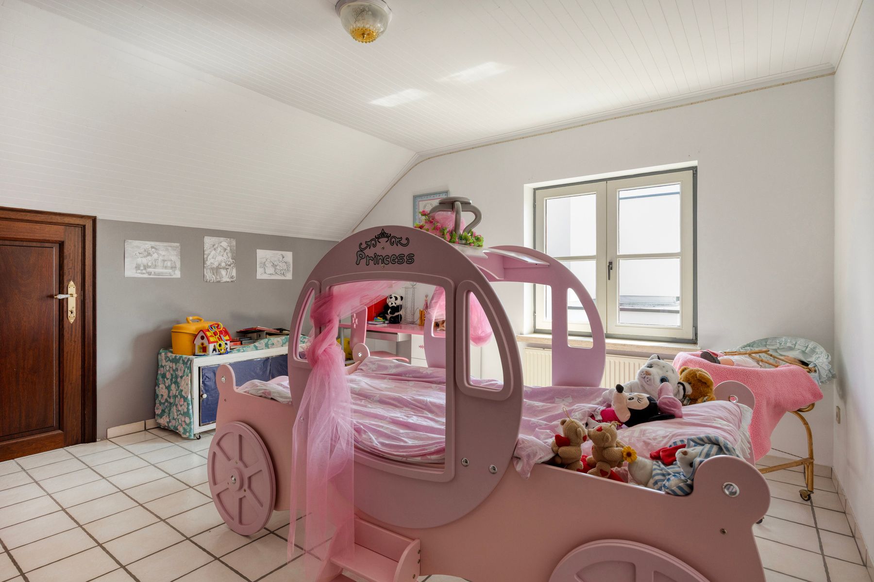 Karaktervolle villa met veel mogelijkheden in Lommel! foto 32