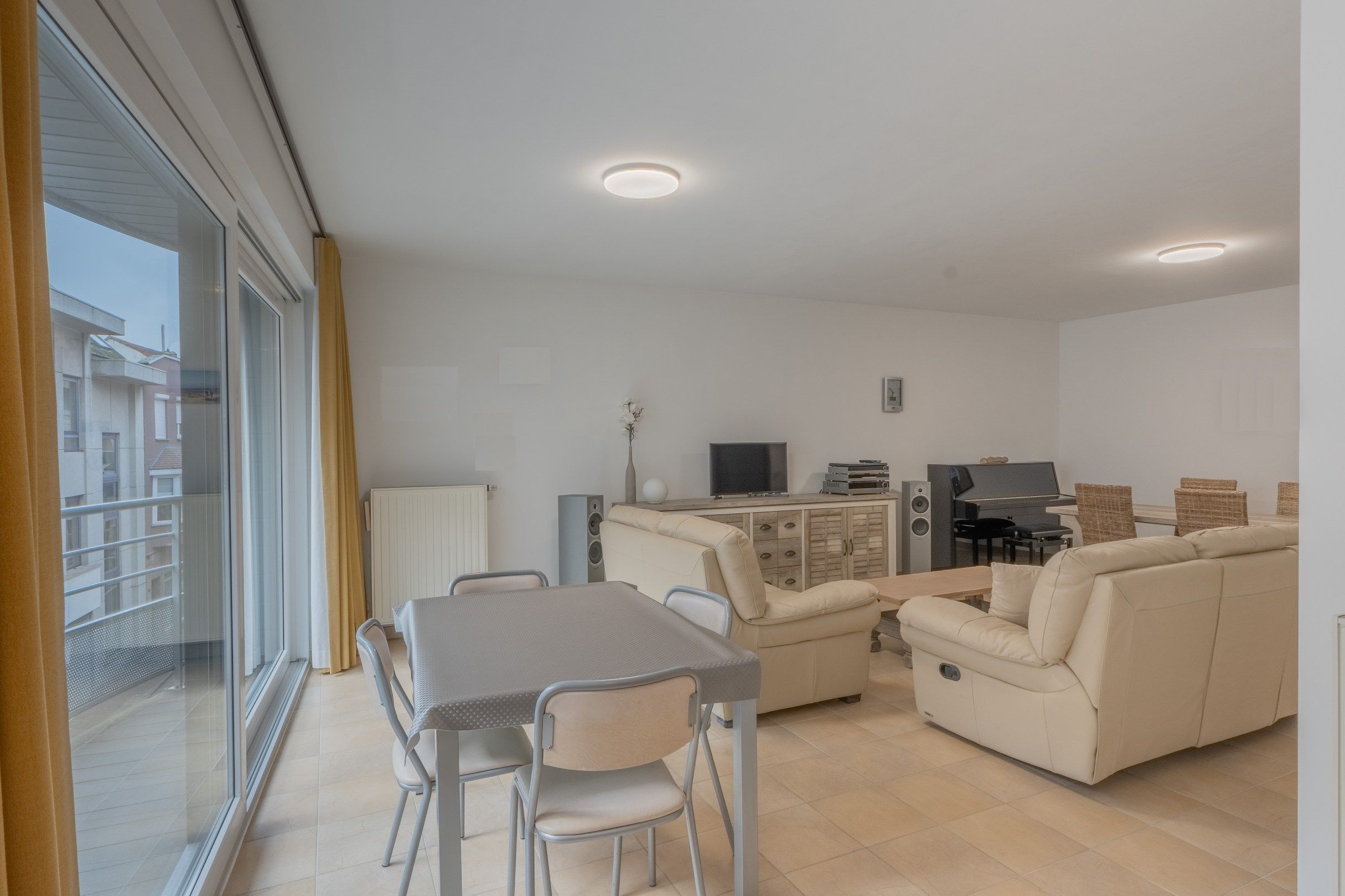 Drie slaapkamer appartement in het centrum van Heist foto 5