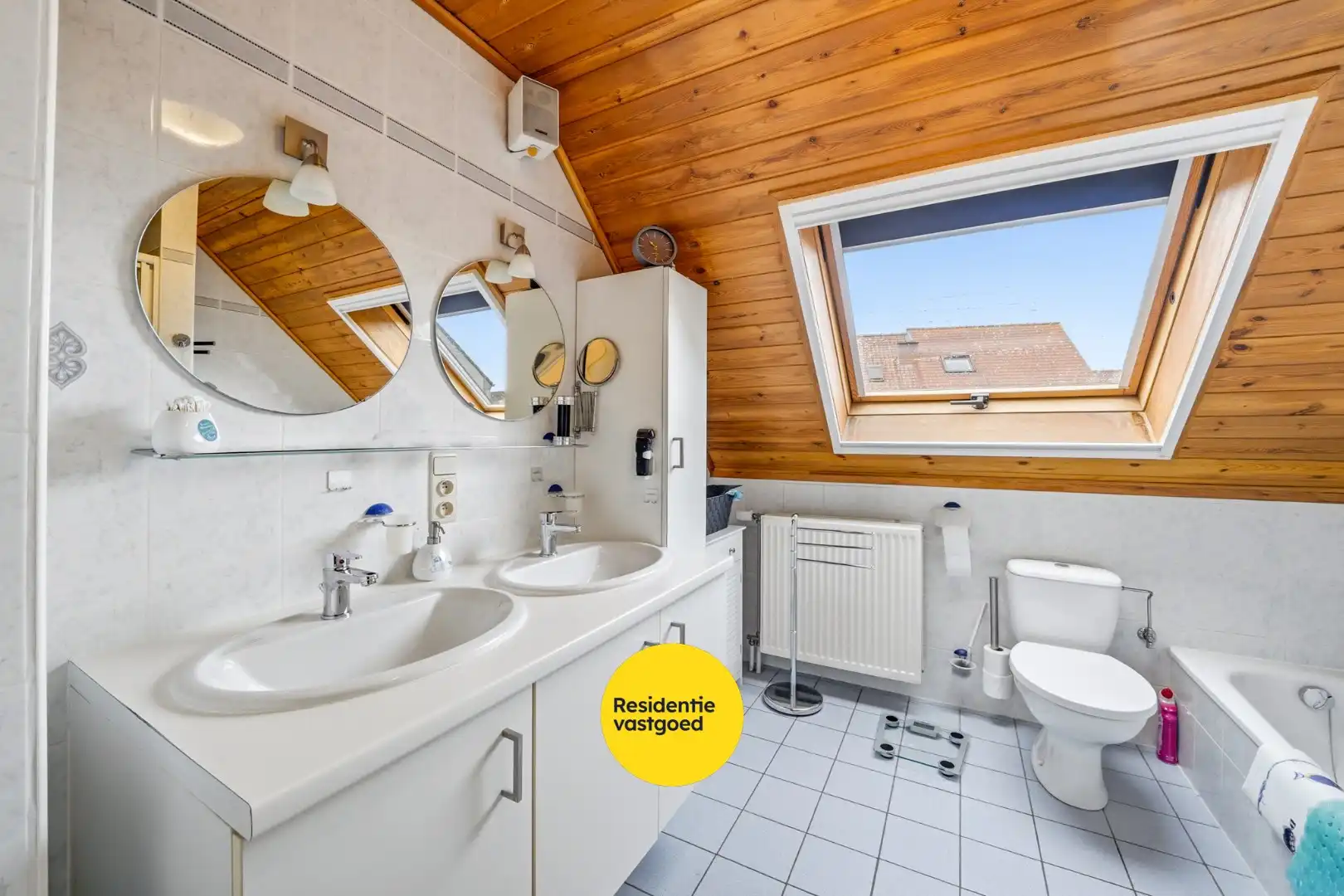 Instapklare halfopen bebouwing met 3 slaapkamers in Zandvoorde foto 26