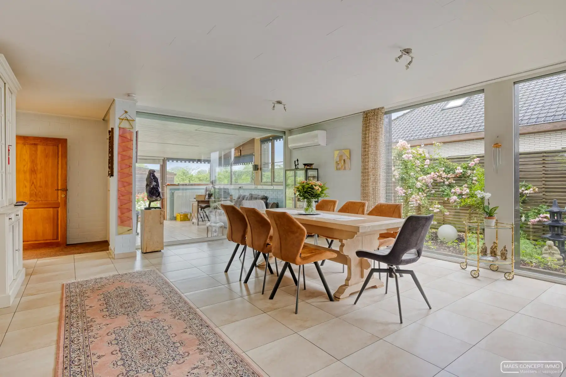 Rustig gelegen bungalow op 900m2 te koop in Anzegem foto 6