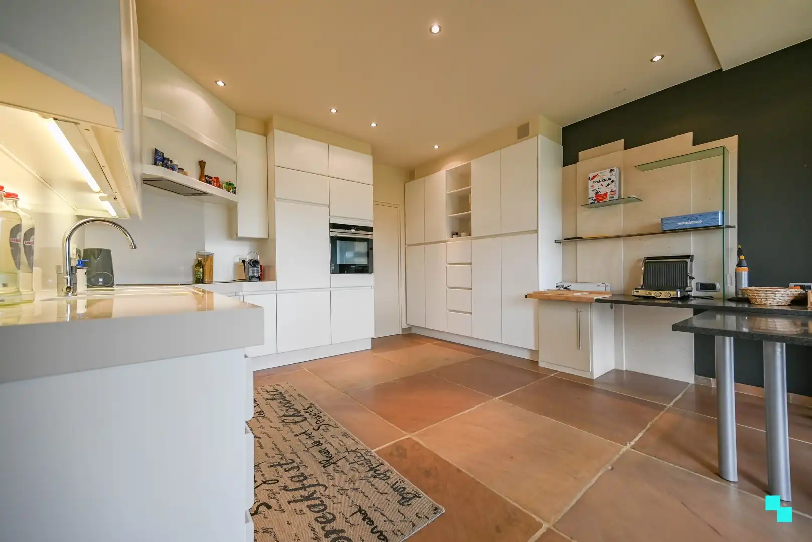 Charmante alleenstaande villa met prachtig landelijk uitzicht en ruime tuin foto 12