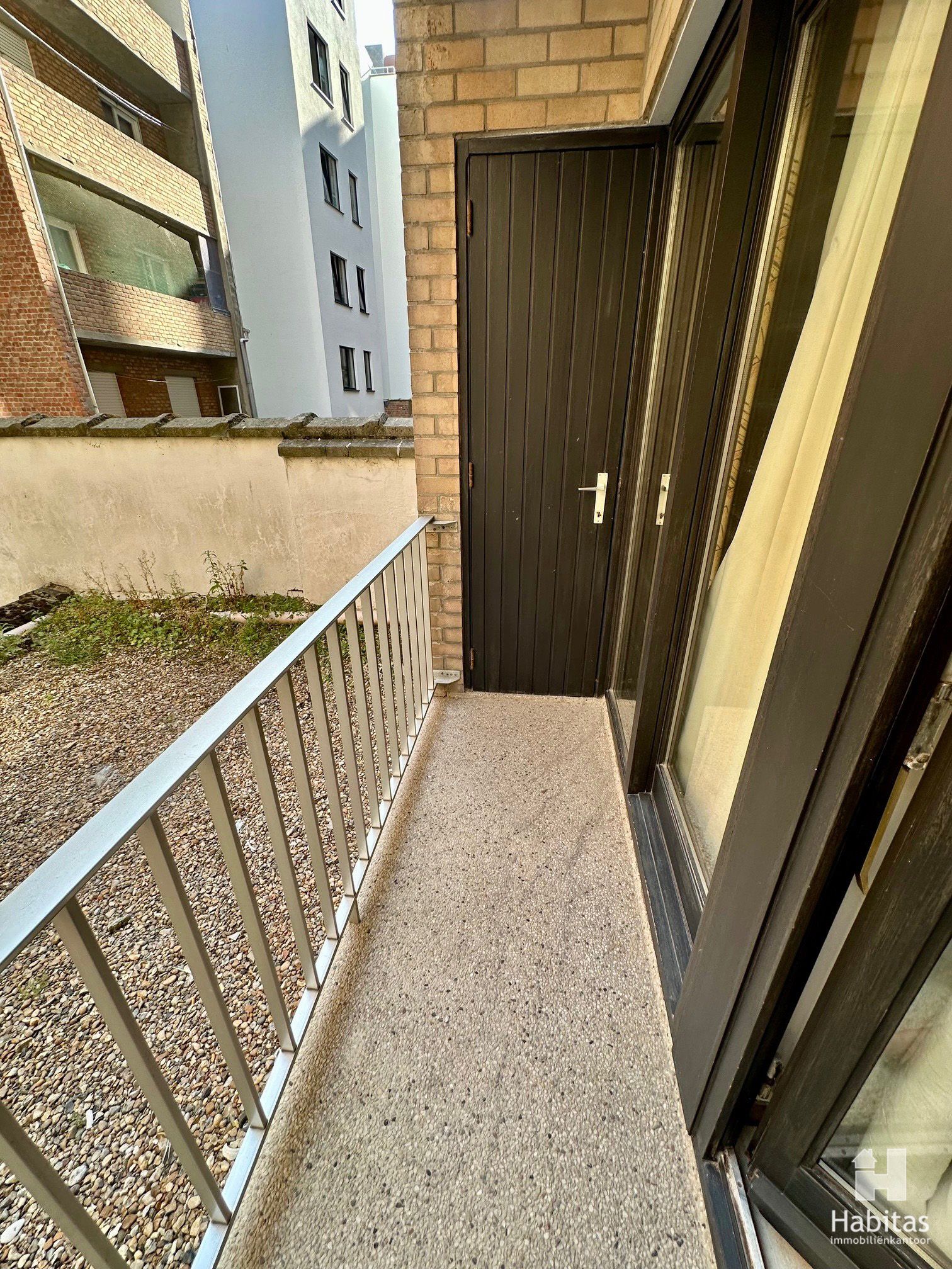  2-slaapkamerappartement met prachtig frontaal zeezicht foto 9