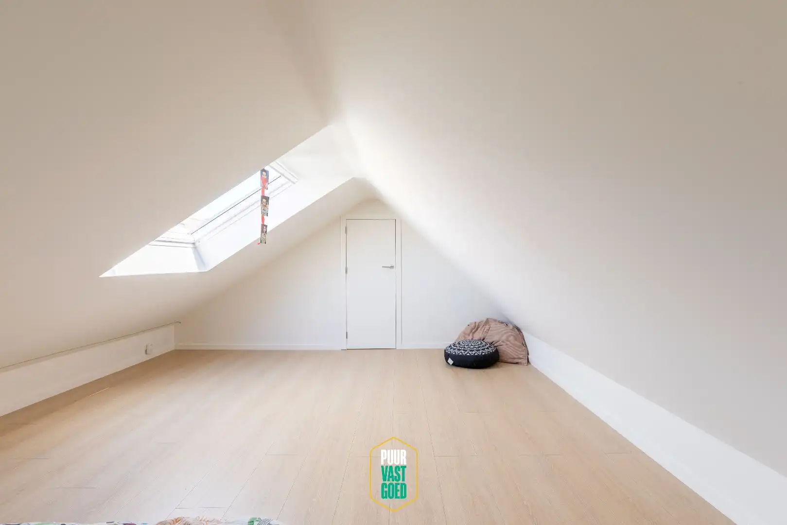 Prachtige, compleet gerenoveerde, zonnige woning met tuin foto 20