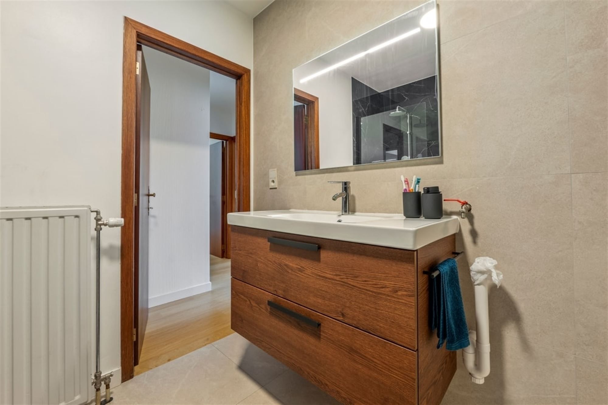 KNAP 2 SLK APPARTEMENT OP WANDELAFSTAND VAN HET CENTRUM VAN SINT-TRUIDEN  foto 13