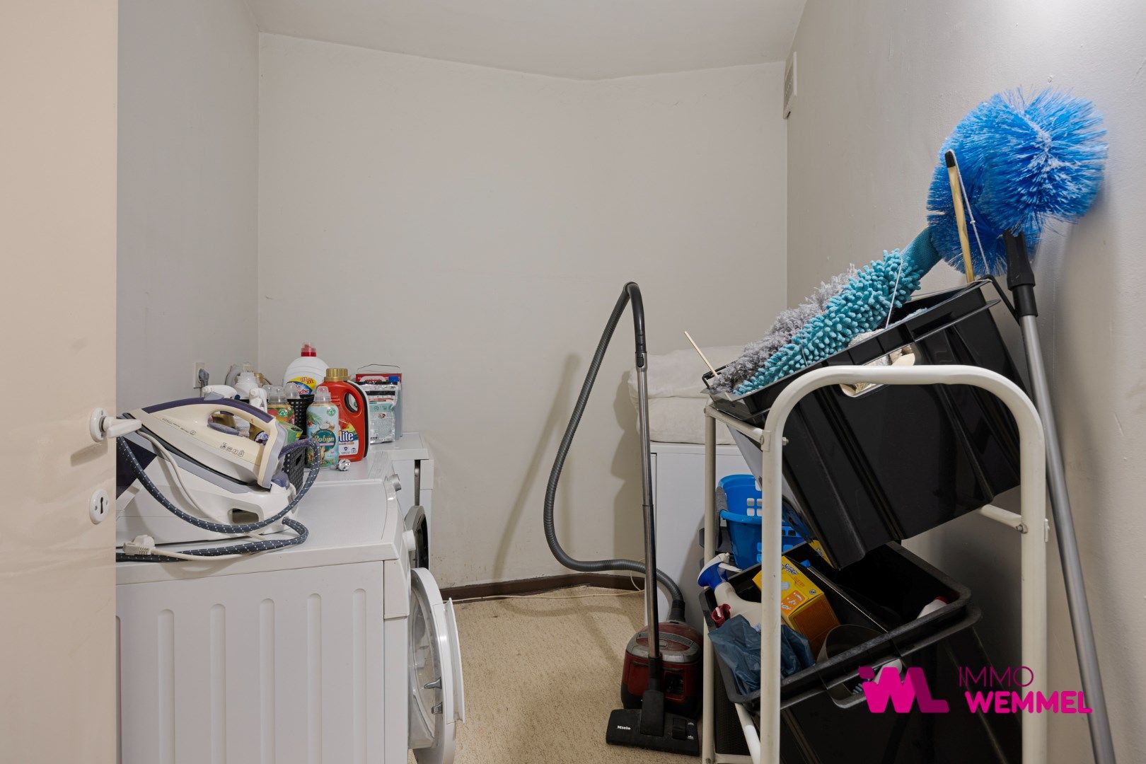 Gelijkvloersappartement met 2 slaapkames en kelder. foto 15
