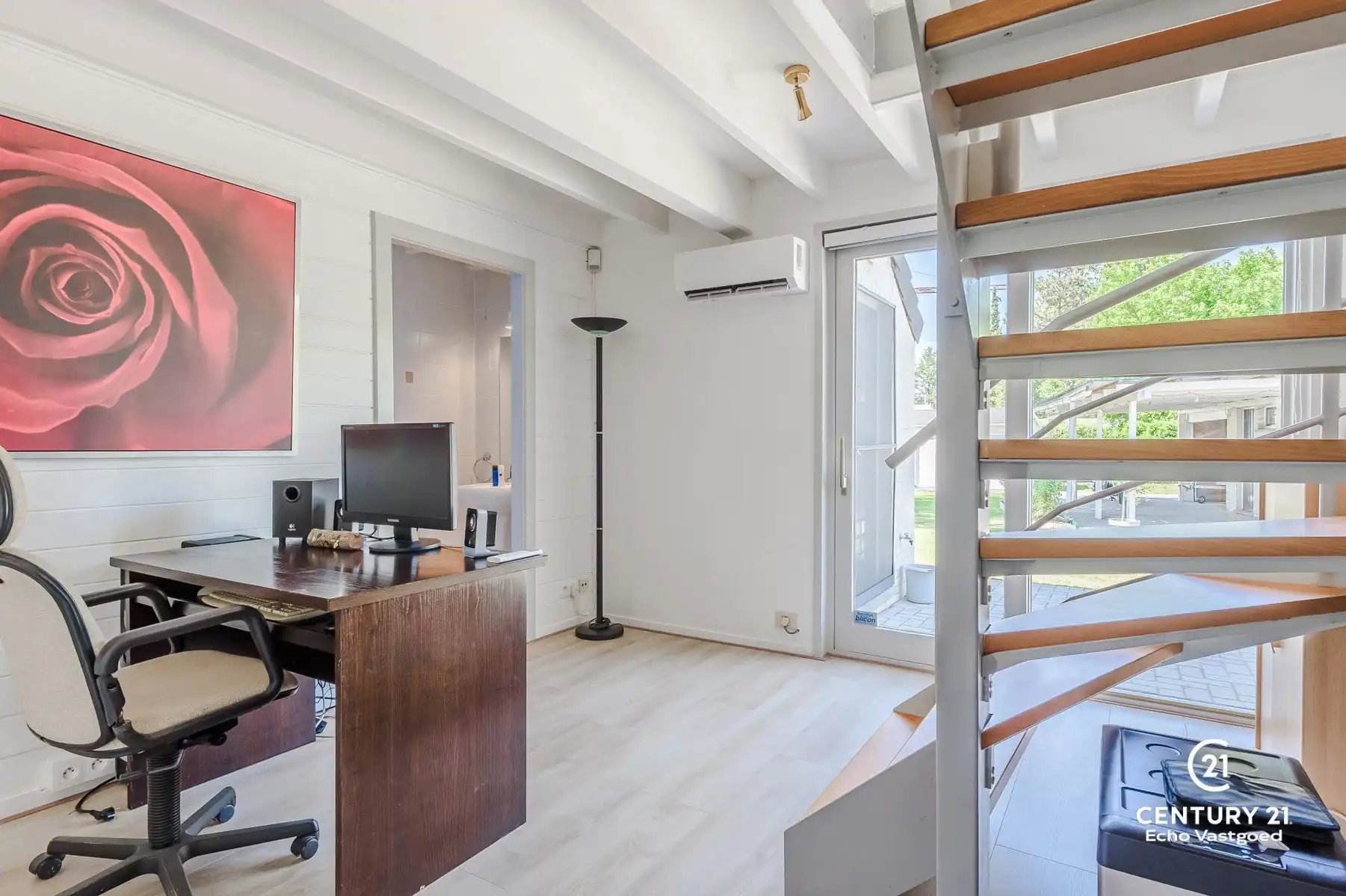 Onderhouden, energiezuinige gelijkvl. villa met mooie tuin foto 16