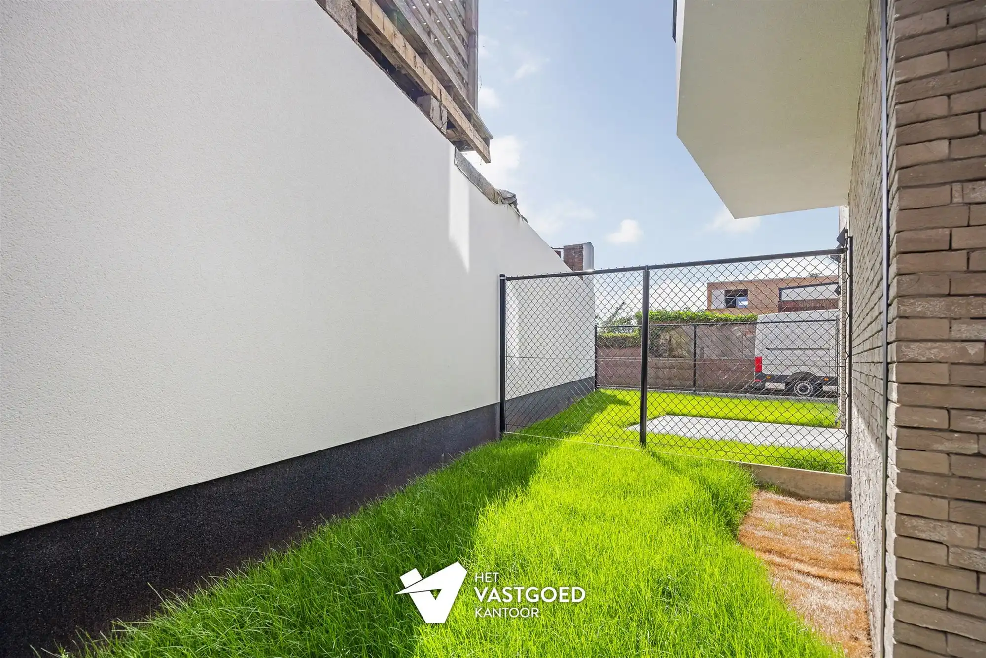 GELIJKVLOERS WONEN MET RUIM TERRAS (TUIN) - 6% BTW MOGELIJK! foto 19