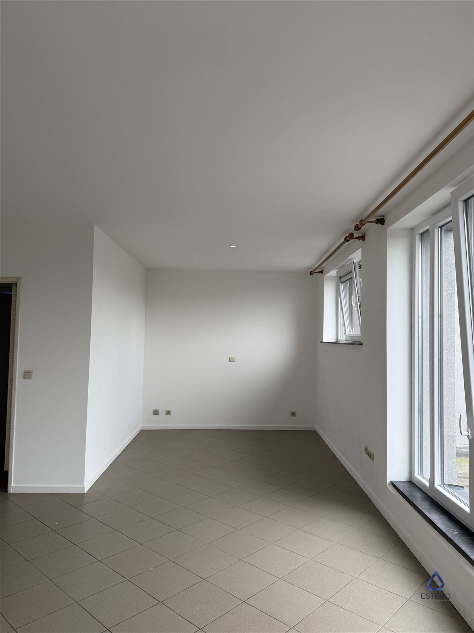 VOLLEDIG VERHUURD APPARTEMENTENCOMPLEX (26 UNITS + PARKINGS) foto 5
