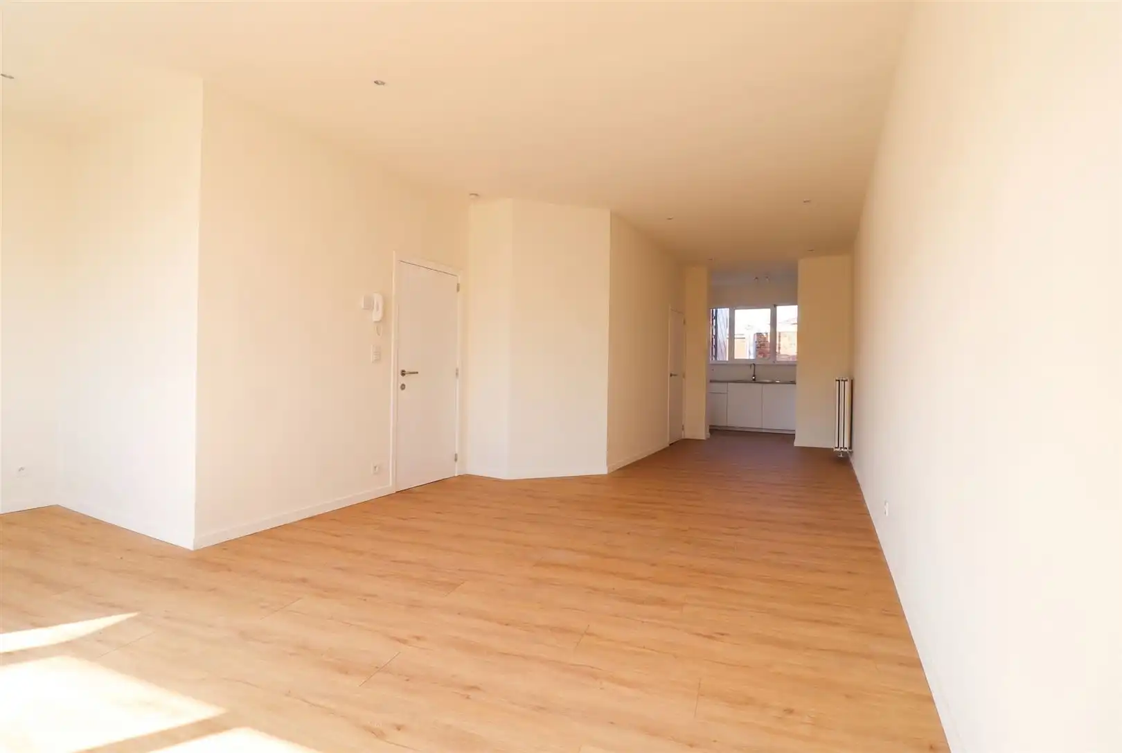 Gerenoveerd één slaapkamer appartement op centrale locatie foto 6