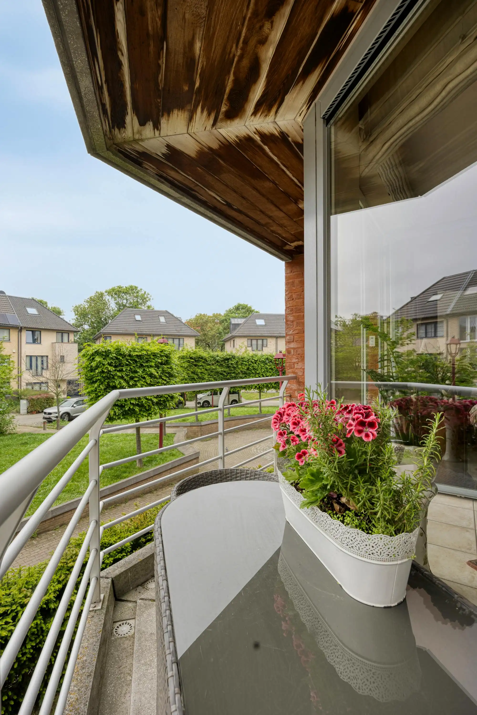 Lichtrijk appartement te koop in residentiële wijk te Jette foto 13