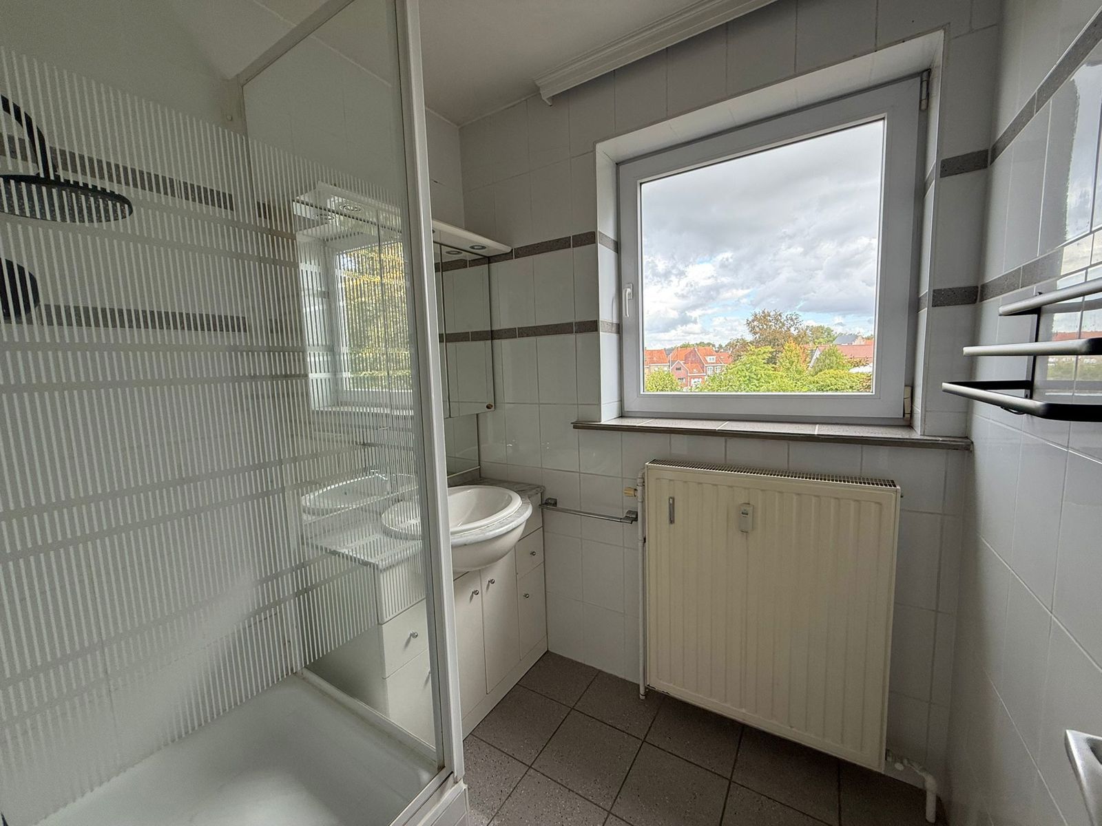 Appartement met 3 slaapkamers, balkon en garage nabij het centrum foto 6