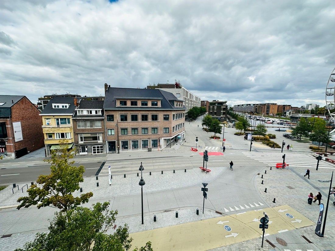 Iconisch kantorencomplex of commerciële ruimte te Hasselt centrum foto 22