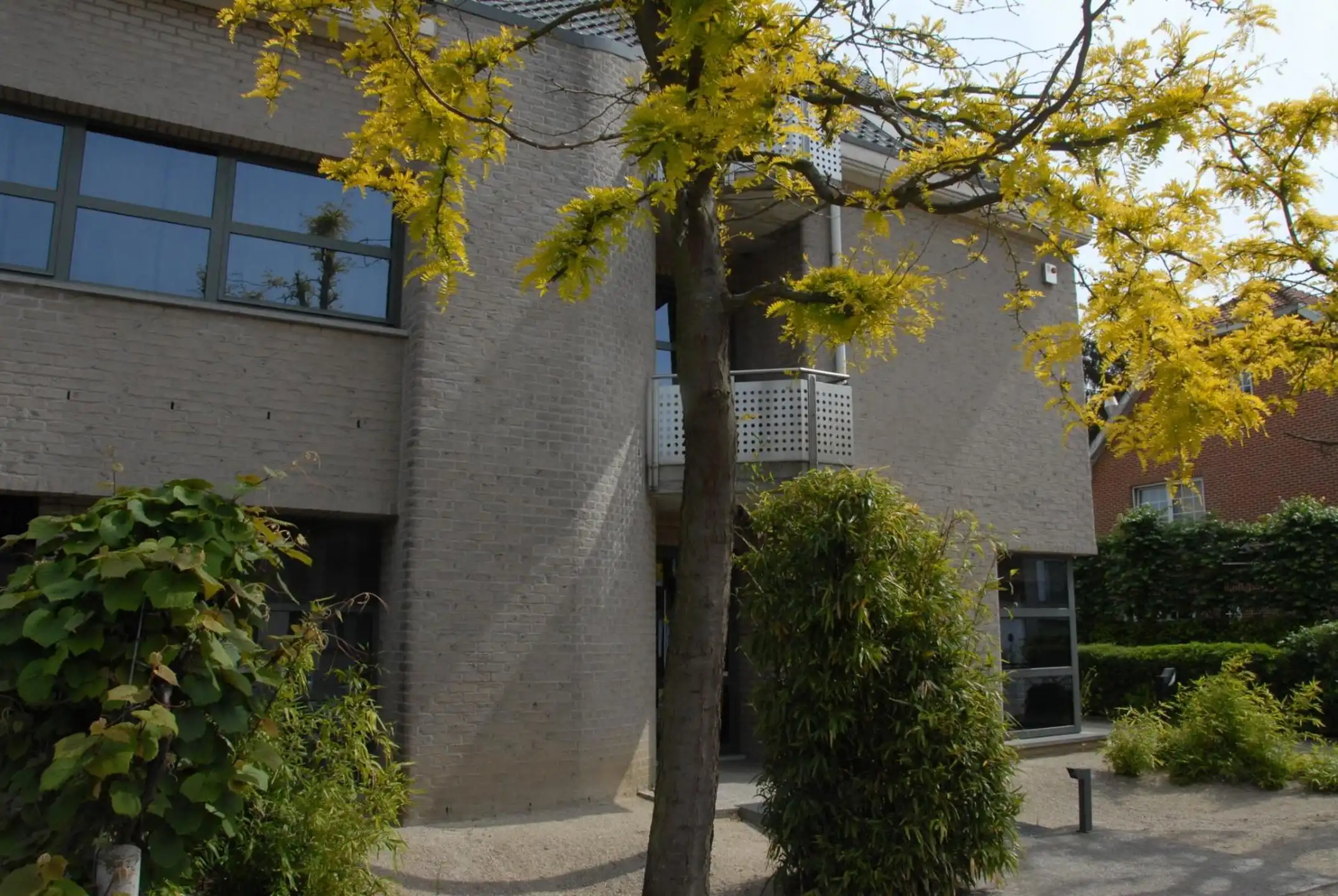 TE HUUR: Mooie kantoorruimte van 288m² foto 4