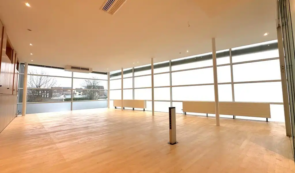 Lichtrijke kantoren te huur aan Nijverheidskaai in Gent foto 3