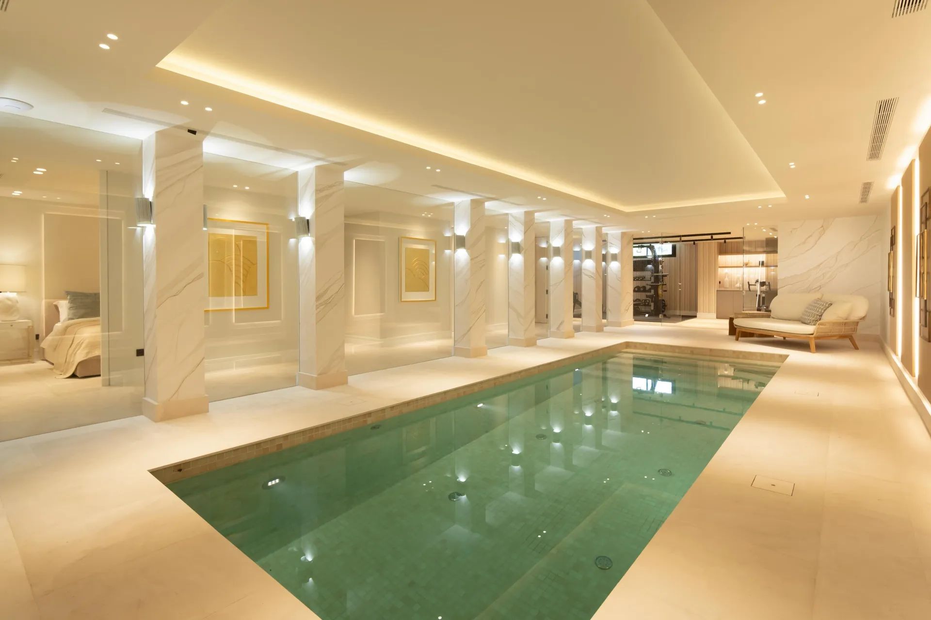 Ongekende luxe in Marbella: exclusieve nieuwbouw villa met panoramisch zicht en 5-sterren faciliteiten foto 27
