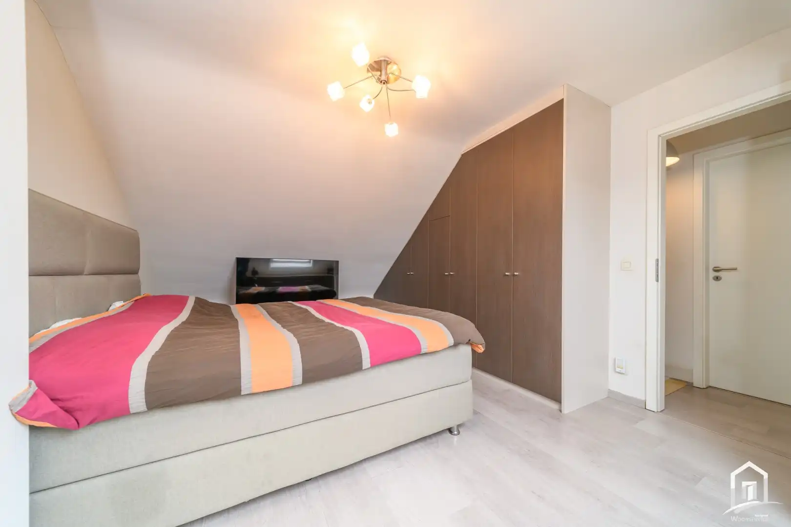 Bemeubeld appartement in hartje van Aalst foto 17