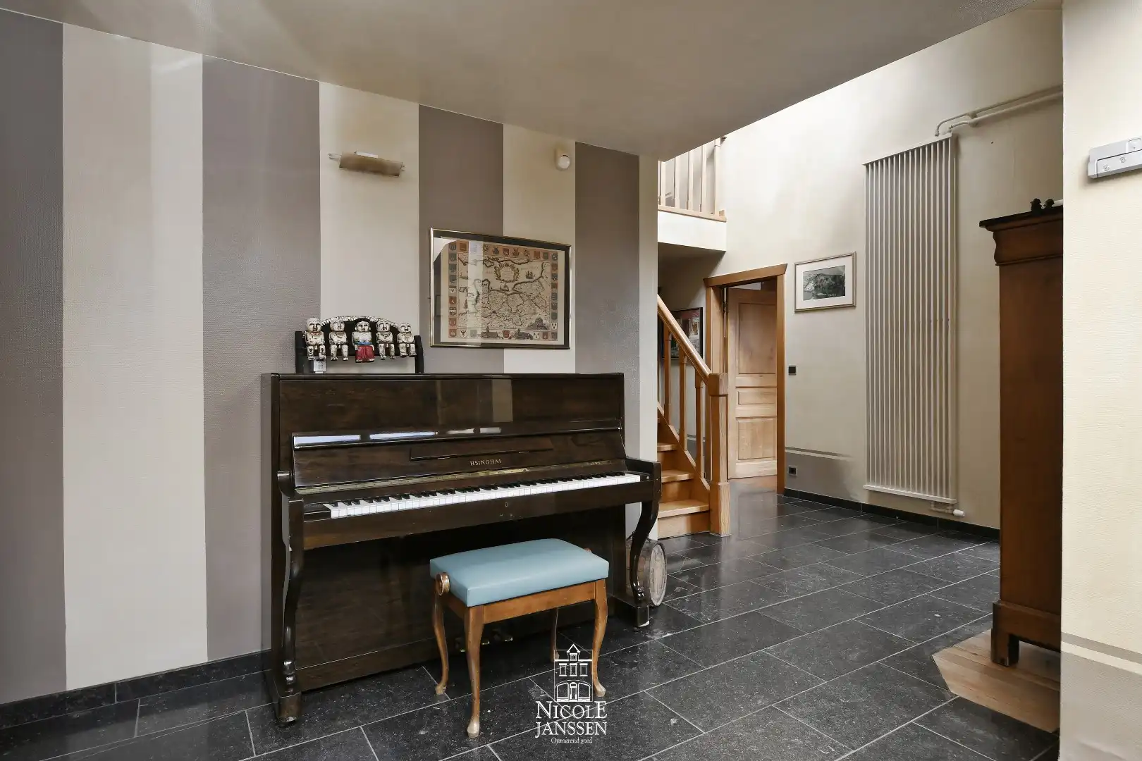 Ruime villa op een royaal perceel foto 4