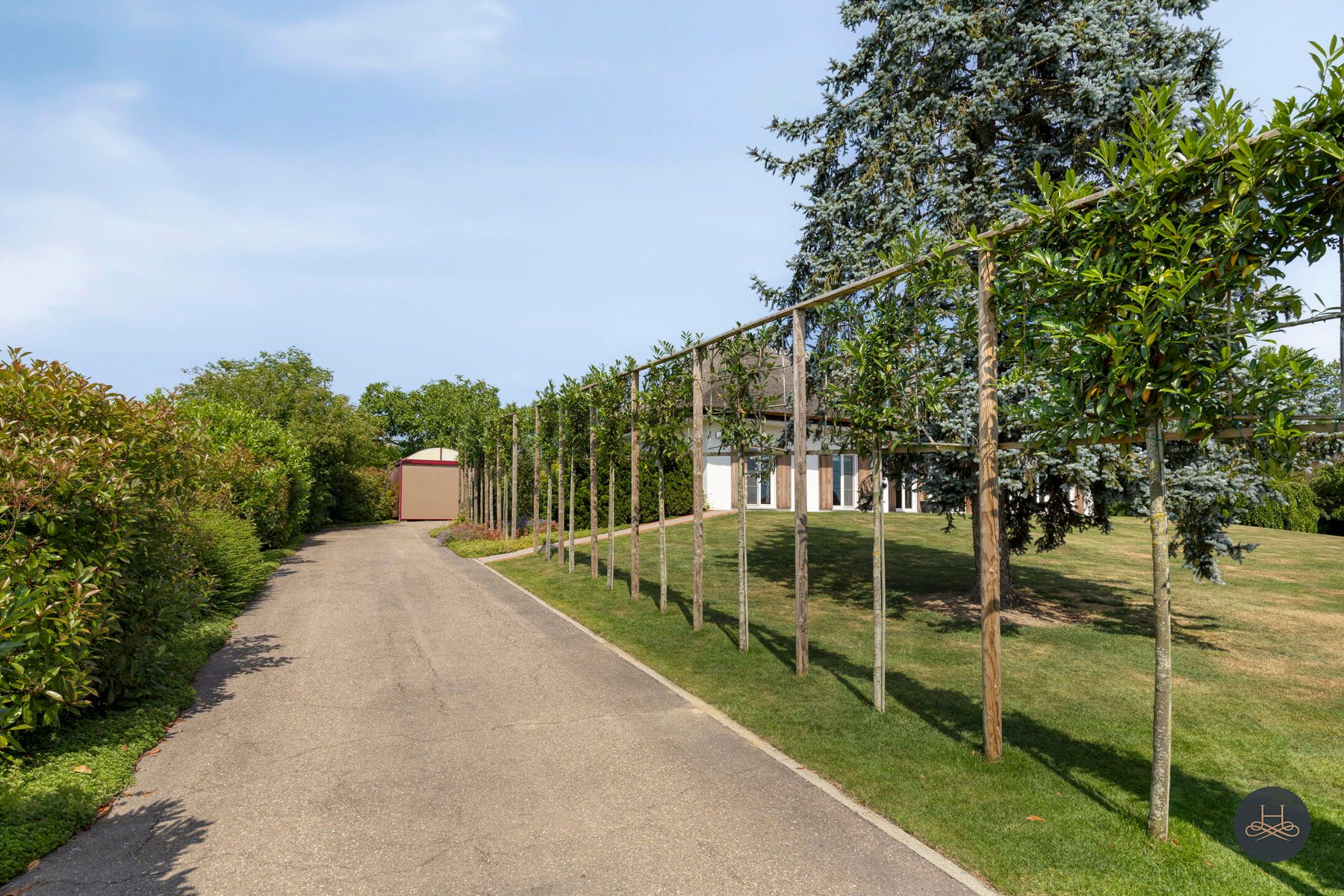 Charmante villa met open uitzicht en zwemvijver foto 4