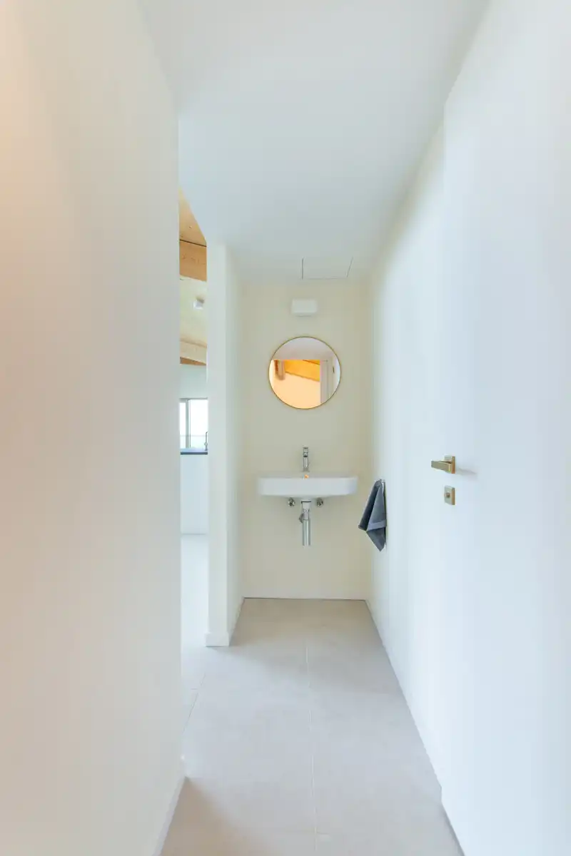 Prachtig gemeubelde 3-kamer penthouse met grote terrassen foto 9