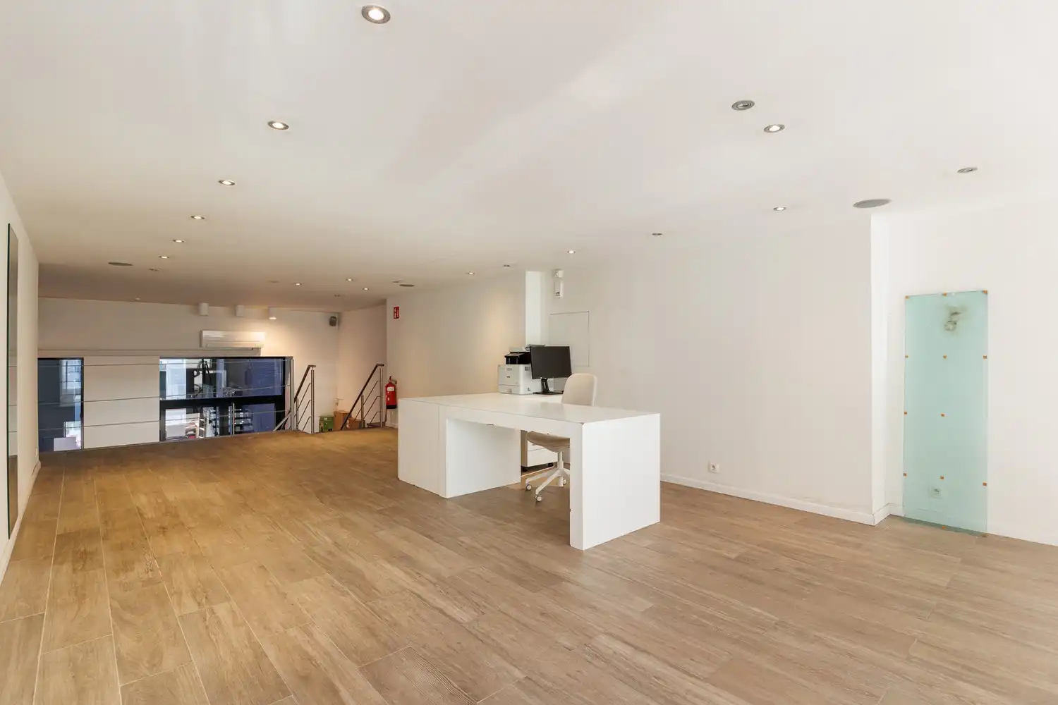 Zeer ruim handelspand van 341 m² in hartje Antwerpen! foto 15