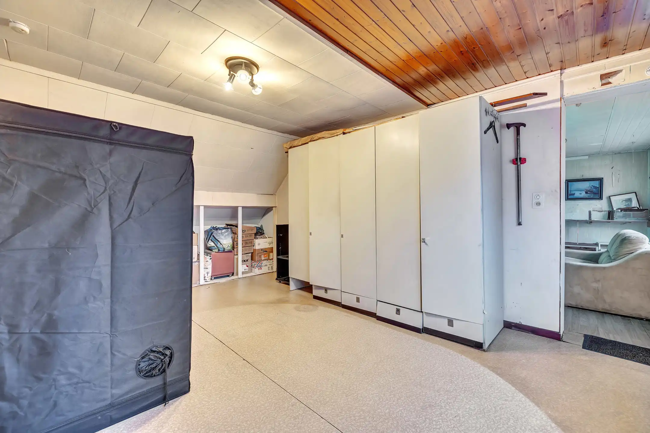 Te renoveren woning met tuin op commerciële ligging foto 16