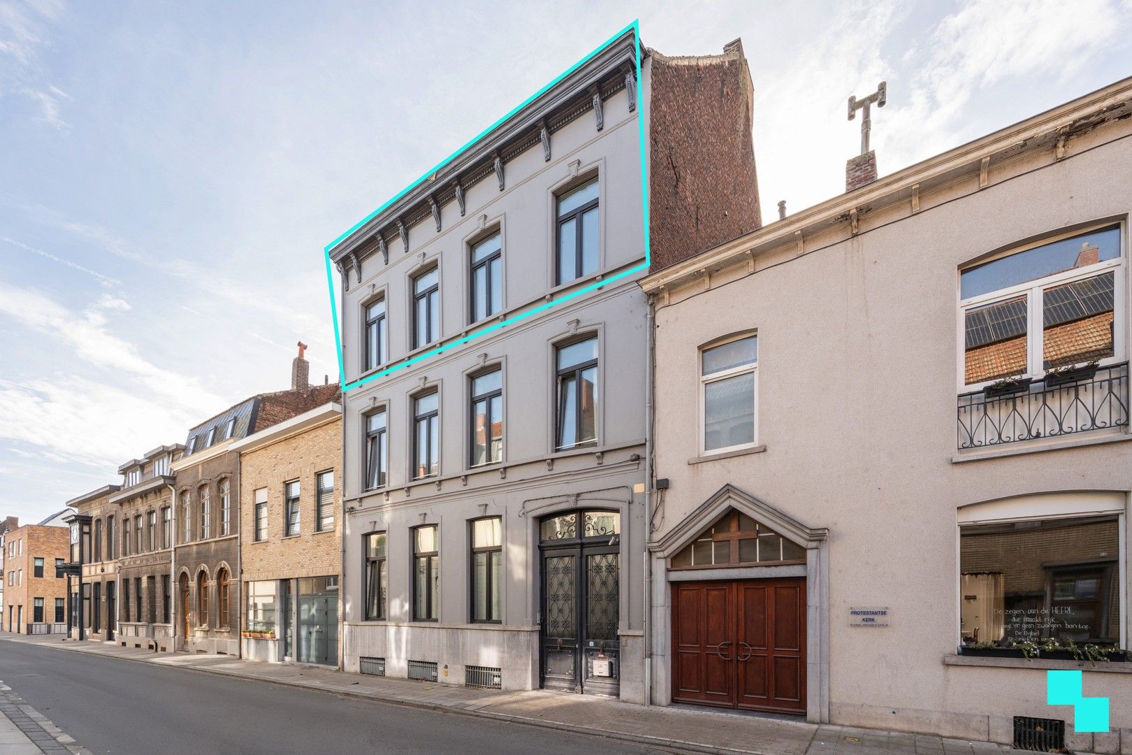 Volledig gerenoveerd appartement in loftstijl - centrum Menen foto 2