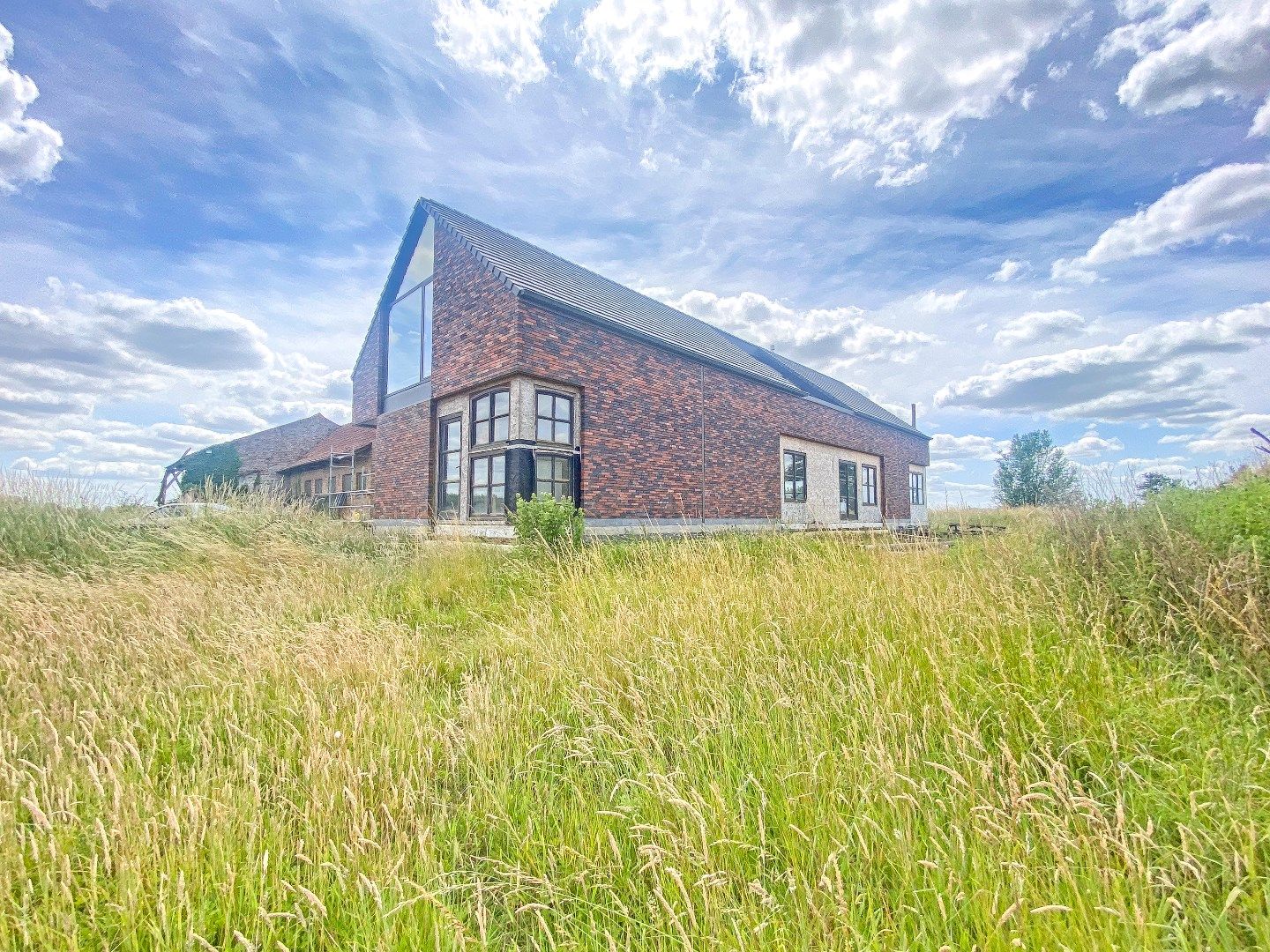 Unieke casco woning op 2ha grond foto 5