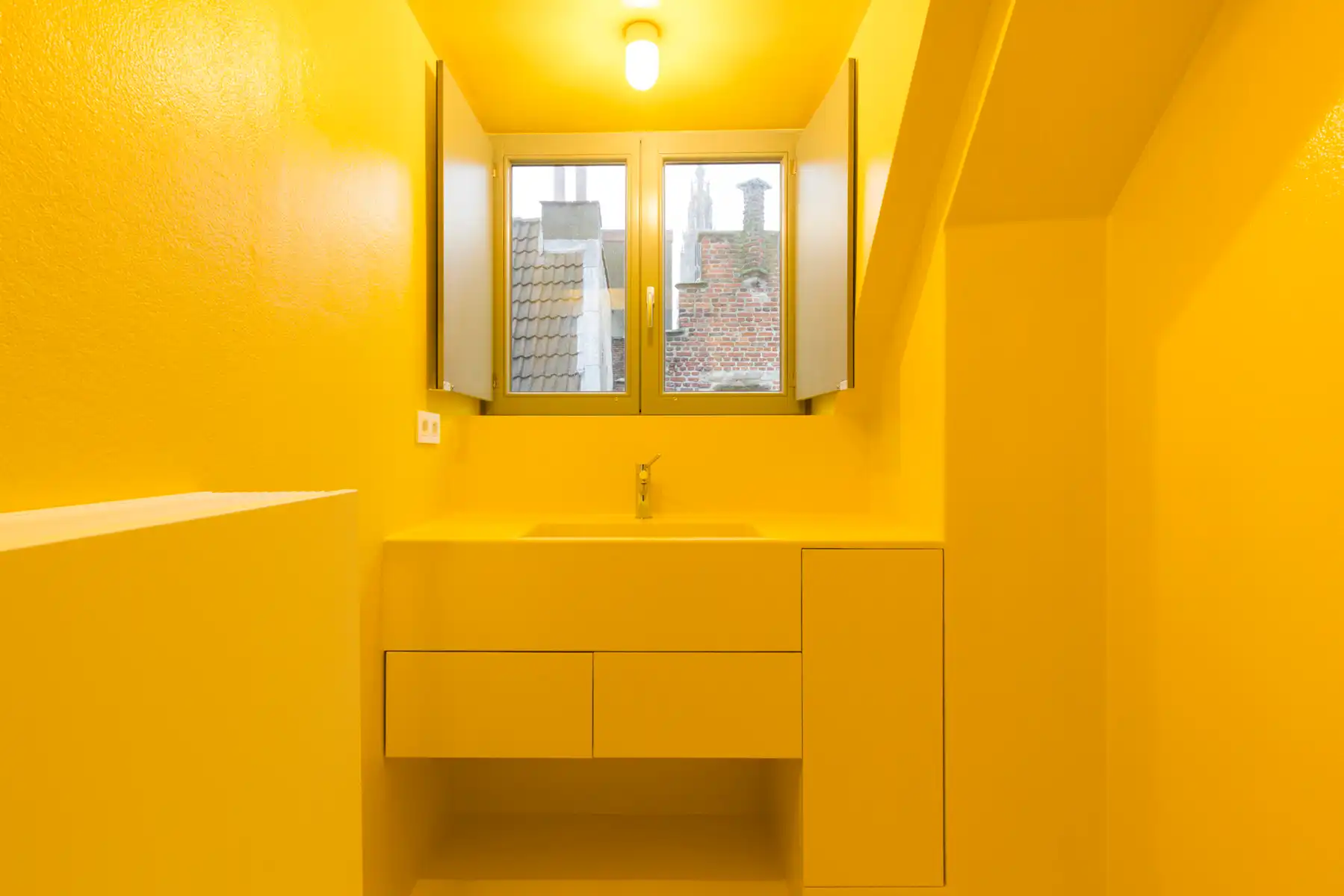 Duplex 1 slpk op toplocatie in Antwerpen foto 13