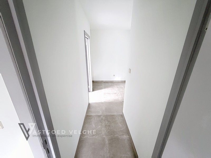 Goed gelegen duplex appartement met 3 slaapkamers, 2 terrassen en private tuin ! foto 28