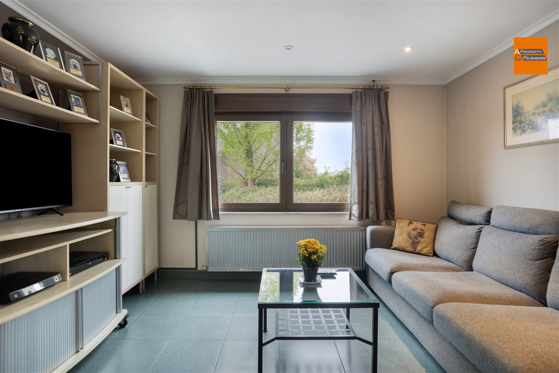 Gerenoveerde woning met ruime tuin foto 5