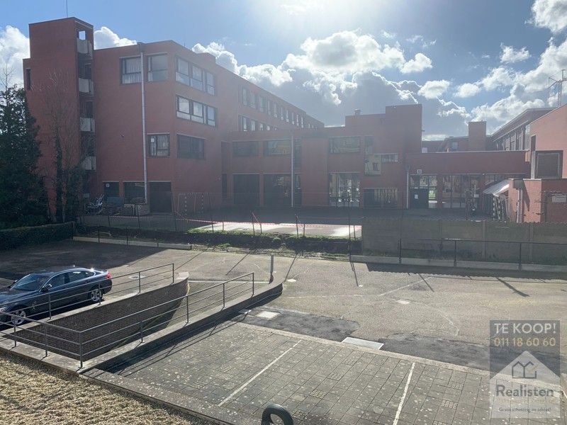 Tweeslaapkamer appartement met berging in de Casterwijk foto 27