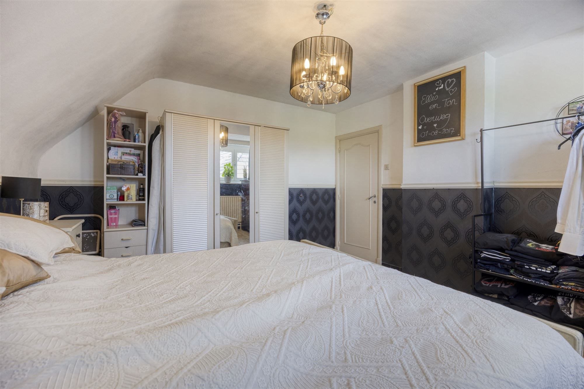 Verassend royale gezinswoning met 4 a 5 slaapkamers foto 34