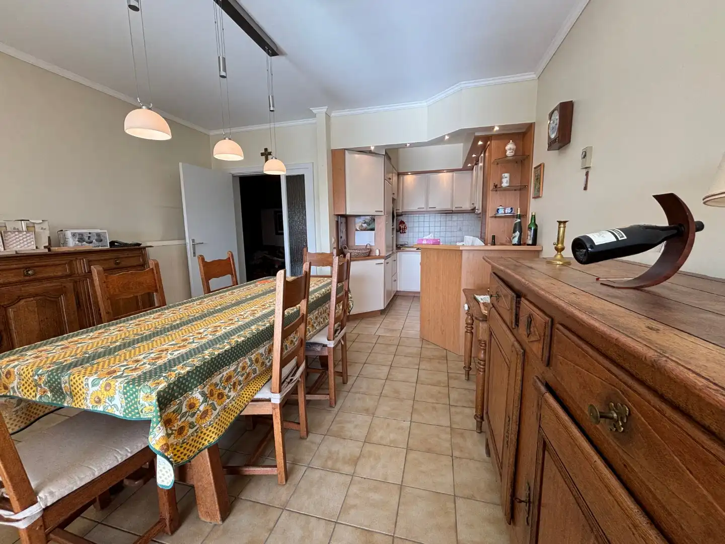 Volwaardig ruim appartement met dubbele garage op voetstap van de zeelijn foto 4