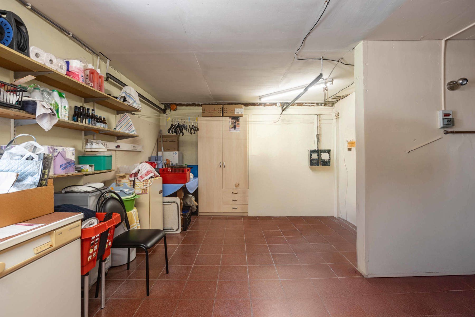 HOB met ruime garage gelegen in een rustige woonwijk foto 20