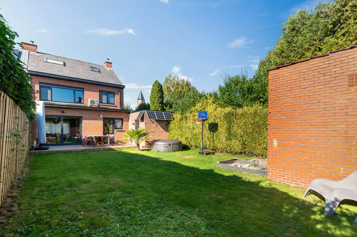 Ruime, halfopen woning met 3 slpks, tuin en garage in Lier! foto 26