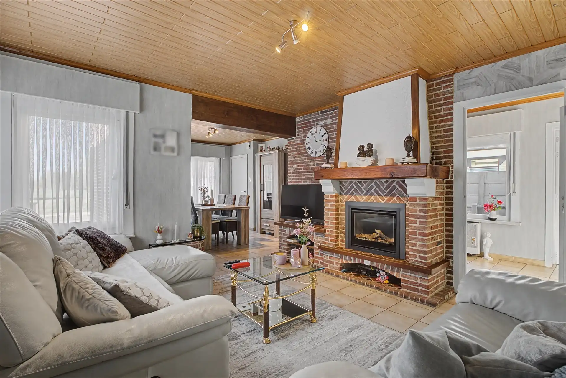 gunstig gelegen woning met 2 grote slaapkamers en dressing foto 5