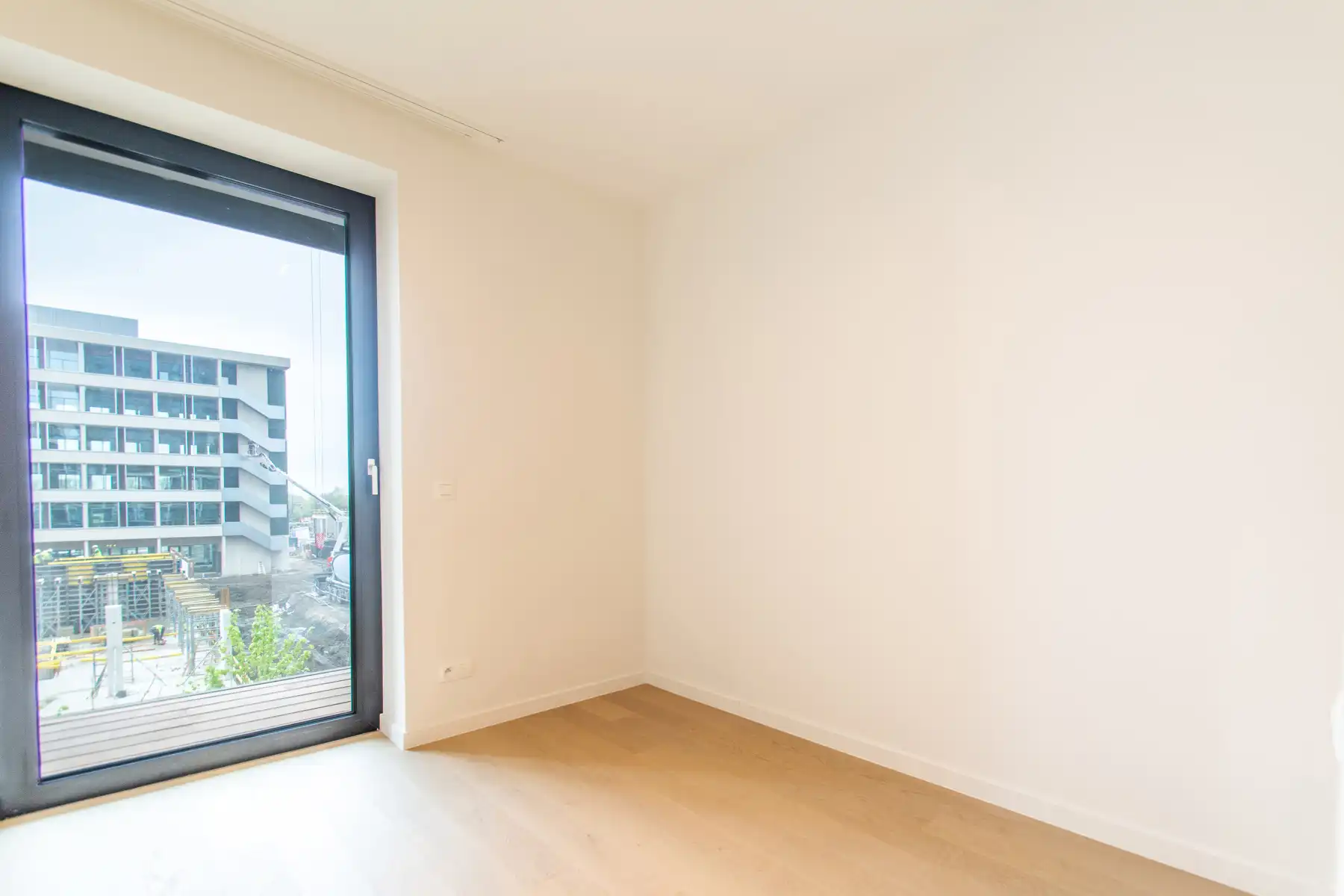 Prachtig 2slpk + bureau appartement met prachtige terrassen foto 12