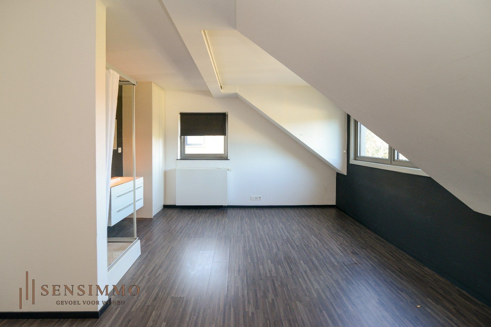 Ruim en instapklaar duplex appartement met carport en terras foto 13